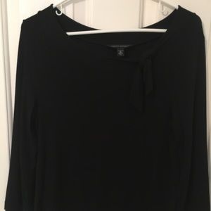 Banana republic black 3/4 sleeve shirt with detail